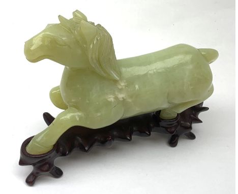 Chinese carve Jade model of a Horse on hardwood plinth, L14.5cm  - Condition Report 