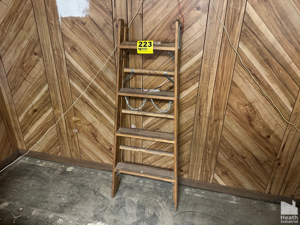 Lot 223