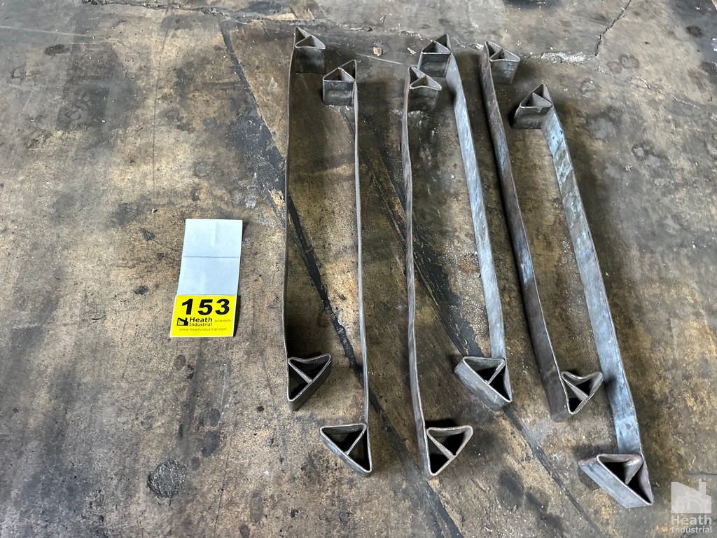 Lot 153