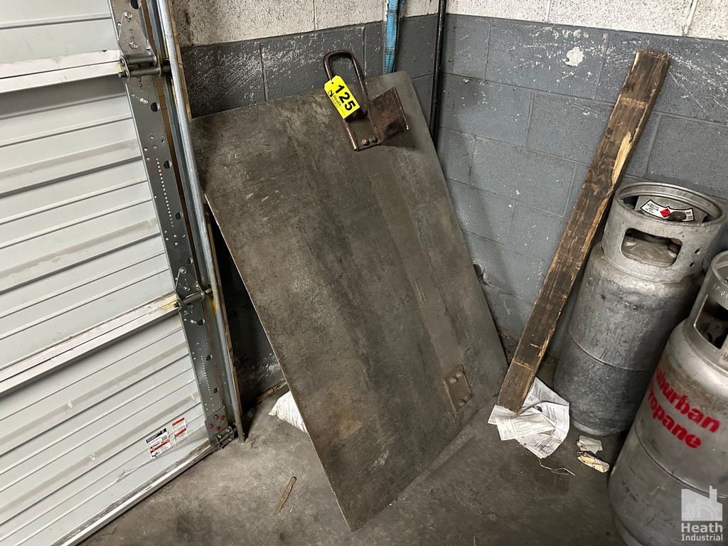 Lot 125