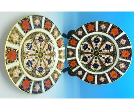 Two Royal Crown Derby 1128 pattern plates, diameter 21.5cm