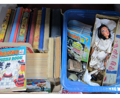 Children's Annuals, including Tiny Tots, Bobby Bears, Wizard, Toby Twirl, Beano comic library issues. Cutlery, Pelham Red Ind