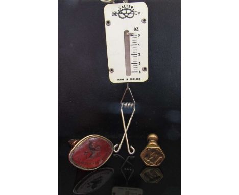 A Salter hanging letter scale 0-4oz, a cornelian fob seal "Surtout L'Honneur" and a brass example "M"    