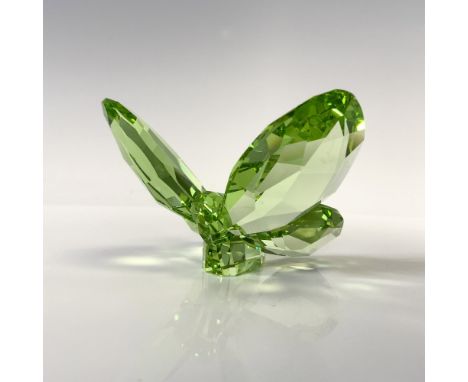 Part of the In the Secret Garden group this lovely crystal in light peridot has multiple facets to catch the light. Swarovski