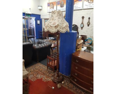 STANDARD LAMP