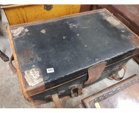 OLD TRAVEL TRUNK 
