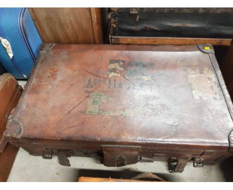 VICTORIAN LEATHER TRUNK 