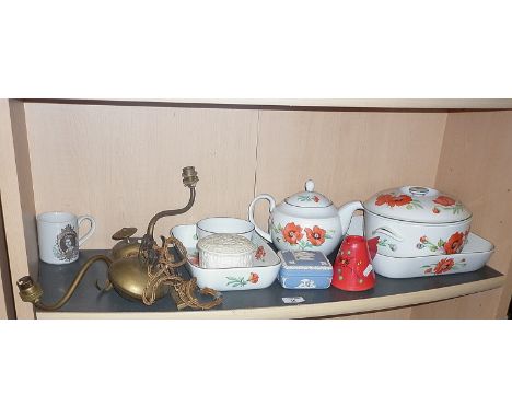 Brass rise and fall lamp, Royal Worcester 'Poppies' dinnerware and teapot and other china