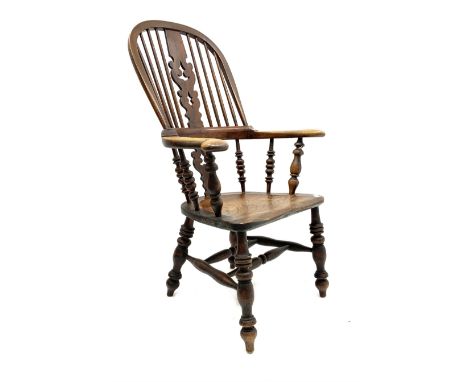 19th century elm and ash Yorkshire Windsor chair, high comb back with pierced and fretwork splat, turned supports joined by d