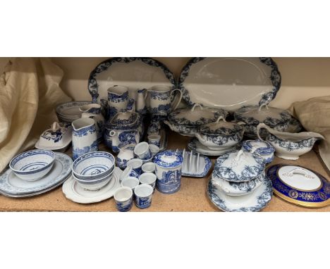 A Henry Alcock & Co Alma pattern part dinner service together with assorted Spode blue and white pottery, Chinese porcelain b