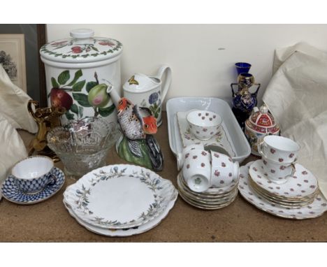 A Portmeirion Pomona pattern large storage jar and cover together with a Botanic Garden pattern jug, copper lustre jug, Anysl