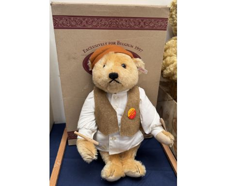A Steiff bear The Flemish Painter, Golden Brown 42, with box