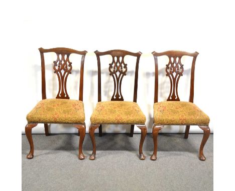 Set of six Chippendale style mahogany dining chairs, shaped tops with pierced vase backs, upholstered seats on cabriole legs,