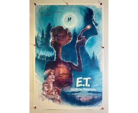 E.T. THE EXTRA TERRESTRIAL (1982) alternative movie poster signed by cast members HENRY THOMAS (Elliott), DEE WALLACE (Mary) 