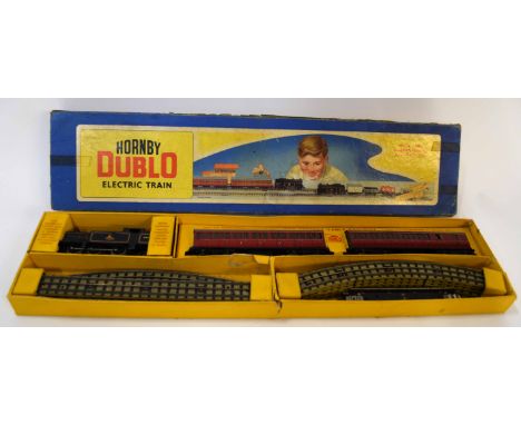 Vintage Hornby Dublo electric train, no 69567 in original box