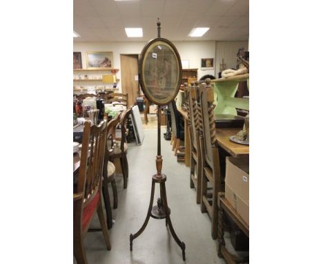 19th century Mahogany Polescreen with Cries of London Scene Panel