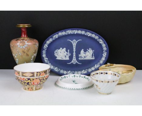 Mixed lot of Antique Ceramics including Worcester Ribbed Tea Bowl, 19th century Copeland Imari and Gilt Bowl, 19th century We