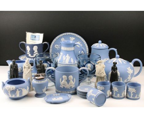 Collection of Wedgwood Jasperware to include teapot, coffee cans, Christmas plates, jug, lighter, Jasper Loving Mug, etc, plu