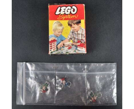 Lego Figures - Lego System - a collection of vintage 1950s / 1960s Lego System pieces comprising box No. 230 x7 trees and x3 