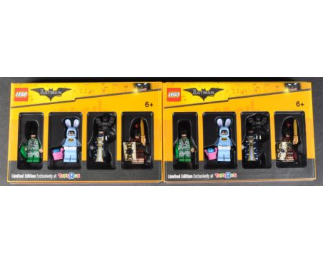 Lego Minifigures - The Batman Movie - x2 factory sealed The Batman Movie Toys R Us exclusive minifigure sets. Each set contai