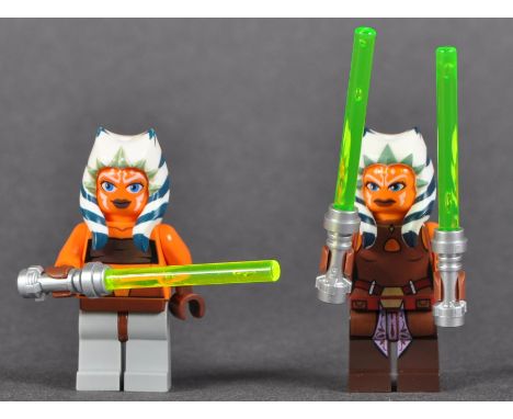 Lego Minifigures - Star Wars - Clone Wars - x2 original Lego Star Wars ' Ahsoka Tan ' minifigures comprising Ahsoka Tano (Pad