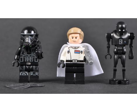 Lego Minifigures - Star Wars - x3 original Lego Star Wars minifigures comprising&nbsp;Director Orson Callan Krennic,&nbsp;K-2