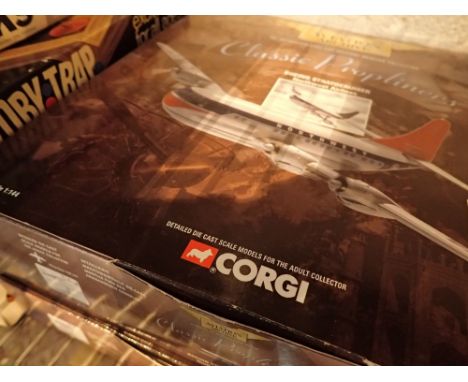 Corgi Aviation Archive Classic Propliners 1:144 scale Boeing Stratocruiser and Vickers Viscount 836