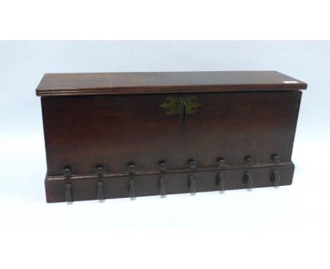 Gun Room / Hunting Lodge box, possibly a powder flask or cartridge shot filler, with 8 numbered compartments, 70cm long