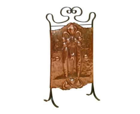 Art Nouveau wrought iron framed copper firescreen having stylised foliate decoration in the Liberty style, 45.5cm wide  Condi