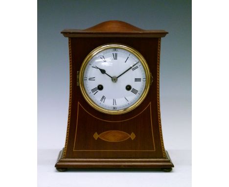 Early 20th Century inlaid mahogany mantel clock having a rectangular shallow domed top, white enamel dial with Roman numerals