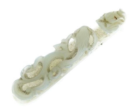 Chinese carved jade belt hook decorated with the head of a dragon, 8.5cm long  Condition: No obvious faults or restoration - 