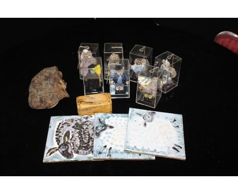 Bracket fungus with tree decoration dated 2012, puzzle box, three panels with sheep decoration, seven Barton's Creek Collecti