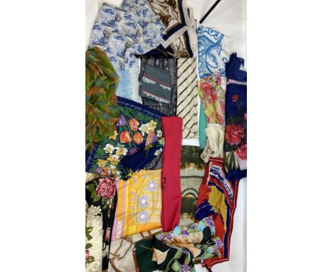 A Collection of vintage silk ladies scarfs to include Channel scarf. 