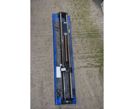 Large tile cutter