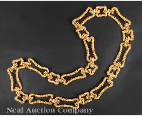18 kt. Yellow Gold Square Link Necklace, c. 1970, Hong Kong, wt. 140 dwt     