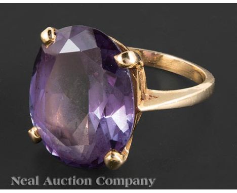 14 kt. Yellow Gold and Oval Faceted Amethyst Ring      