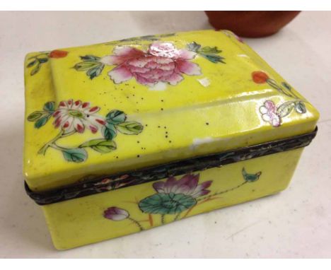 Chinese yellow porcelain trinket box.  