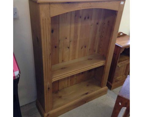 A pine 3-shelf bookcase. 48"x36"x10", three adjustable shelves  