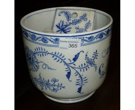 Blue and white jardiniere and similar tile