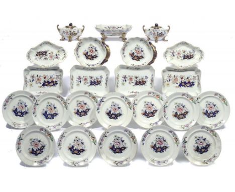 A DAVENPORT STONE CHINA JAPAN PATTERN DESSERT SERVICE WITH GILT SCALE BLUE HANDLES AND FEET, THE SERVICE INCLUDING A PAIR OF 