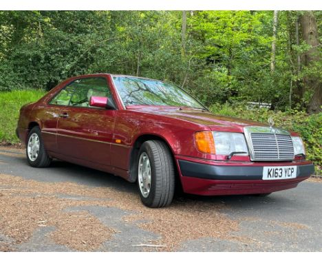 Attractive 3.2-litre, 24-valve, pillarless Mercedes-Benz Coupé with just over 30,000 miles from new. Manufactured between 199