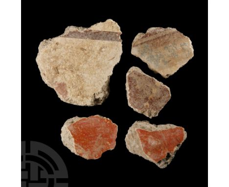 1st century B.C. Second style painted in cream and red, some with decoration. Cf. Hakanen, V., 'VI Wall Plaster Fragments' in