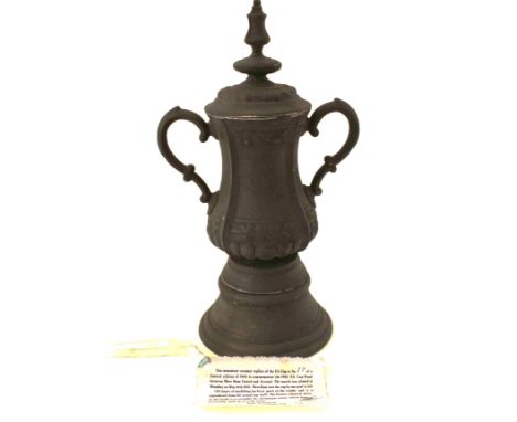 A Portmeirion limited edition ceramoc replica no37/3000 to commemorate the 1980 F.A. Cup final between West Ham United and Ar