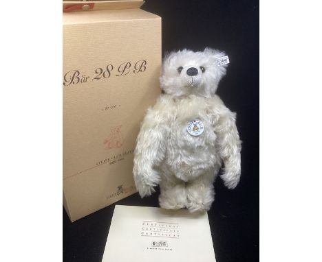    Steiff Bahr PB  2002 420290 issued 2002 white teddy bear replica toy as a 1903/04 replica teddy bear toy , with a great lo