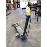 HYDRAULIC FLOOR JACK, MDL. FSJ-200, gray, 10 T. cap.