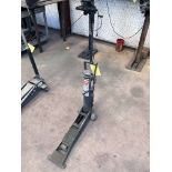 HYDRAULIC FLOOR JACK, MDL. FLJ-770AH, gray, 7.5 T. cap.