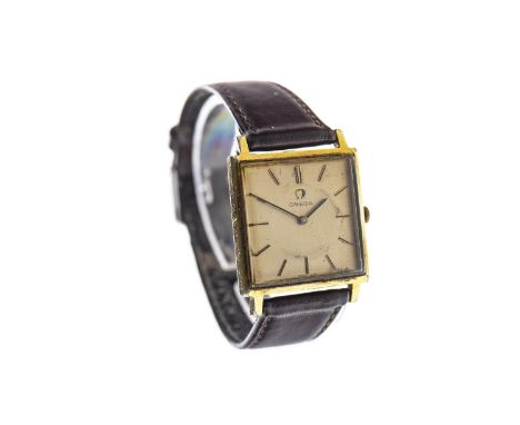 GENTLEMAN'S OMEGA GOLD PLATED MANUAL WIND WRIST WATCH, the square gold dial with applied baton hour markers, 27mm case, on a 