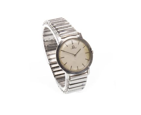 GENTLEMAN'S OMEGA STAINLESS STEEL MANUAL WIND WRIST WATCH, the round cream dial with applied baton hour markers, 32mm case, o