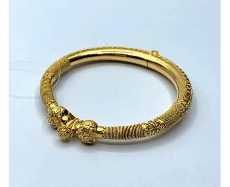 22ct Gold Bangle, 31.5g 