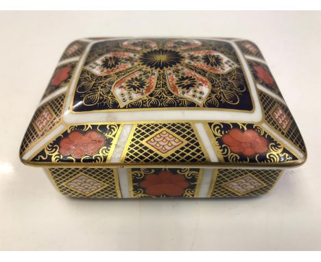 A Royal Derby Imari Pattern Trinket Box. 